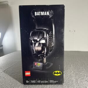 LEGO DC Batman Cowl 76182 Helmet 410 Pieces Retired Set